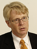 Dr. Norbert Holtkamp