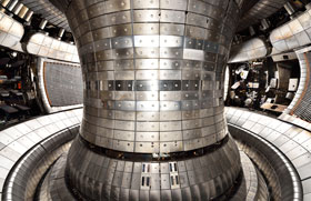 Plasmagefäß der Fusionsanlage ASDEX Upgrade